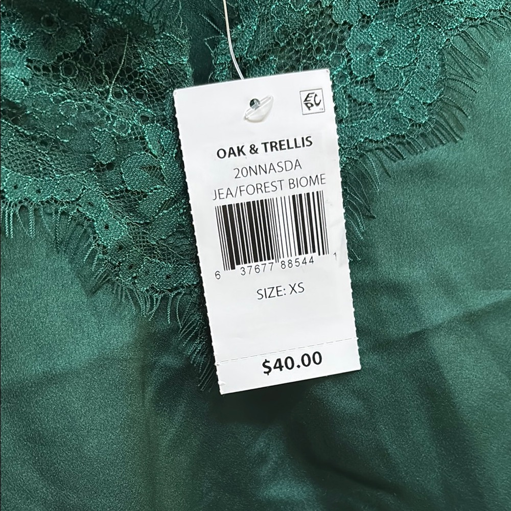 NWT Emerald Green Lace Trim Cami Top - Picture 4 of 5